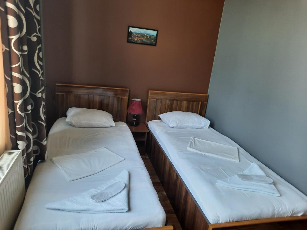 Hotel In Georgia Zestafoni Екстериор снимка